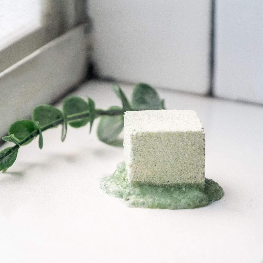 eucalyptus shower bombs aromatherapy gift set - shower essentials