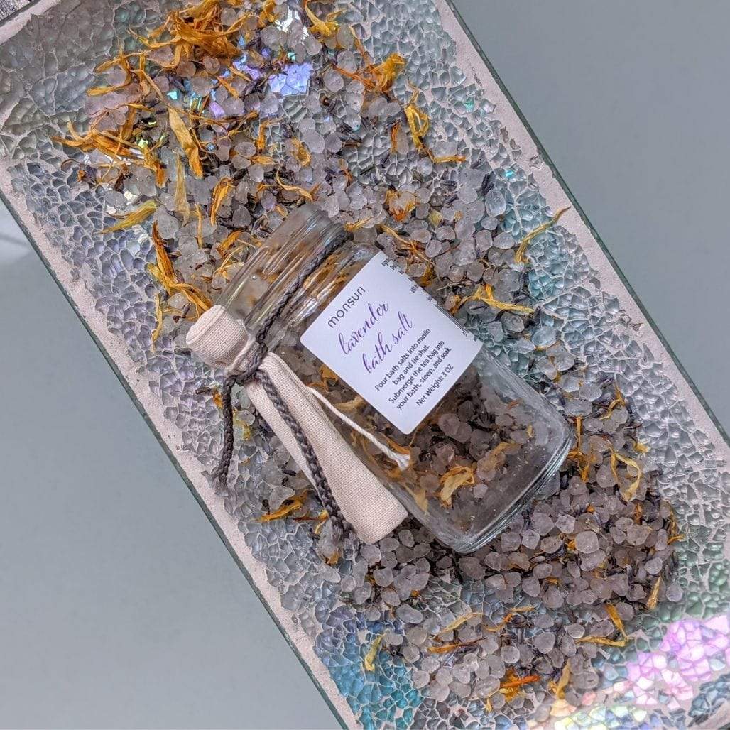 Lavender Bath Salts for Pain Relief. Organic Detox Bath Salts with Natural Lavender.